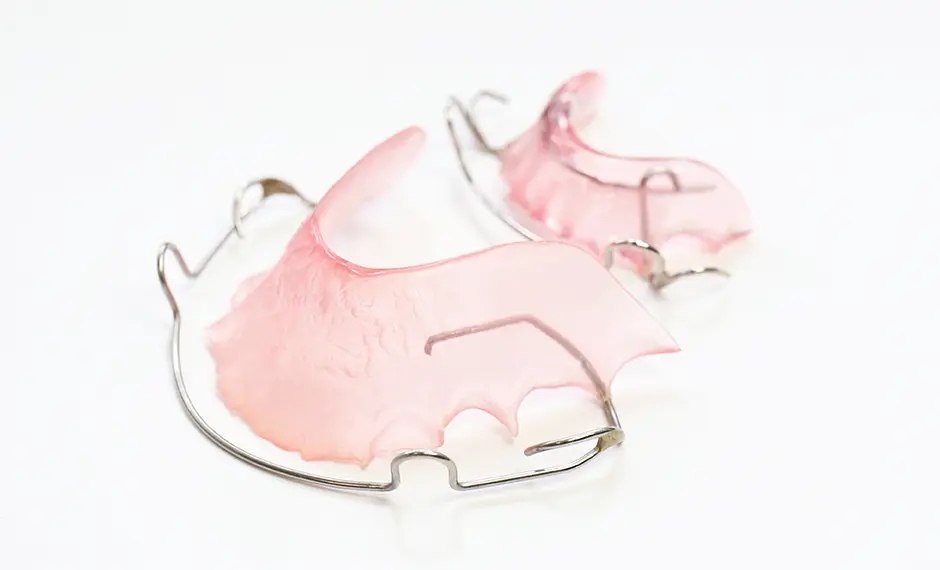 リテーナー（保定装置）装着、メンテナンス