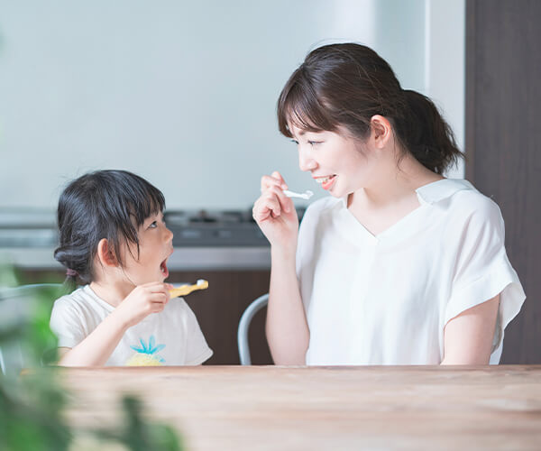 歯に白い点々ができる原因