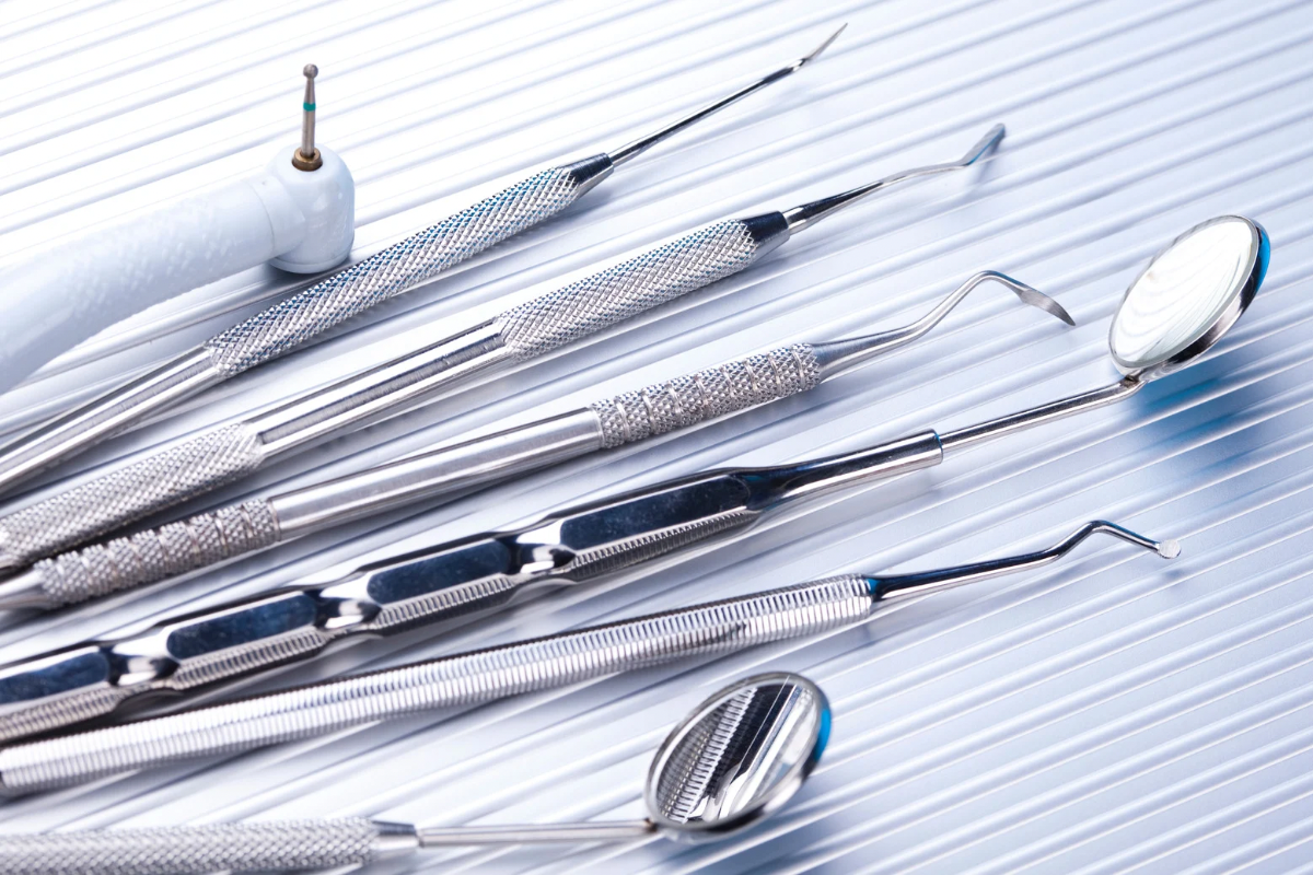 🦷歯科器具はどうやって清潔に？—患者さんの安全を守るために🦷