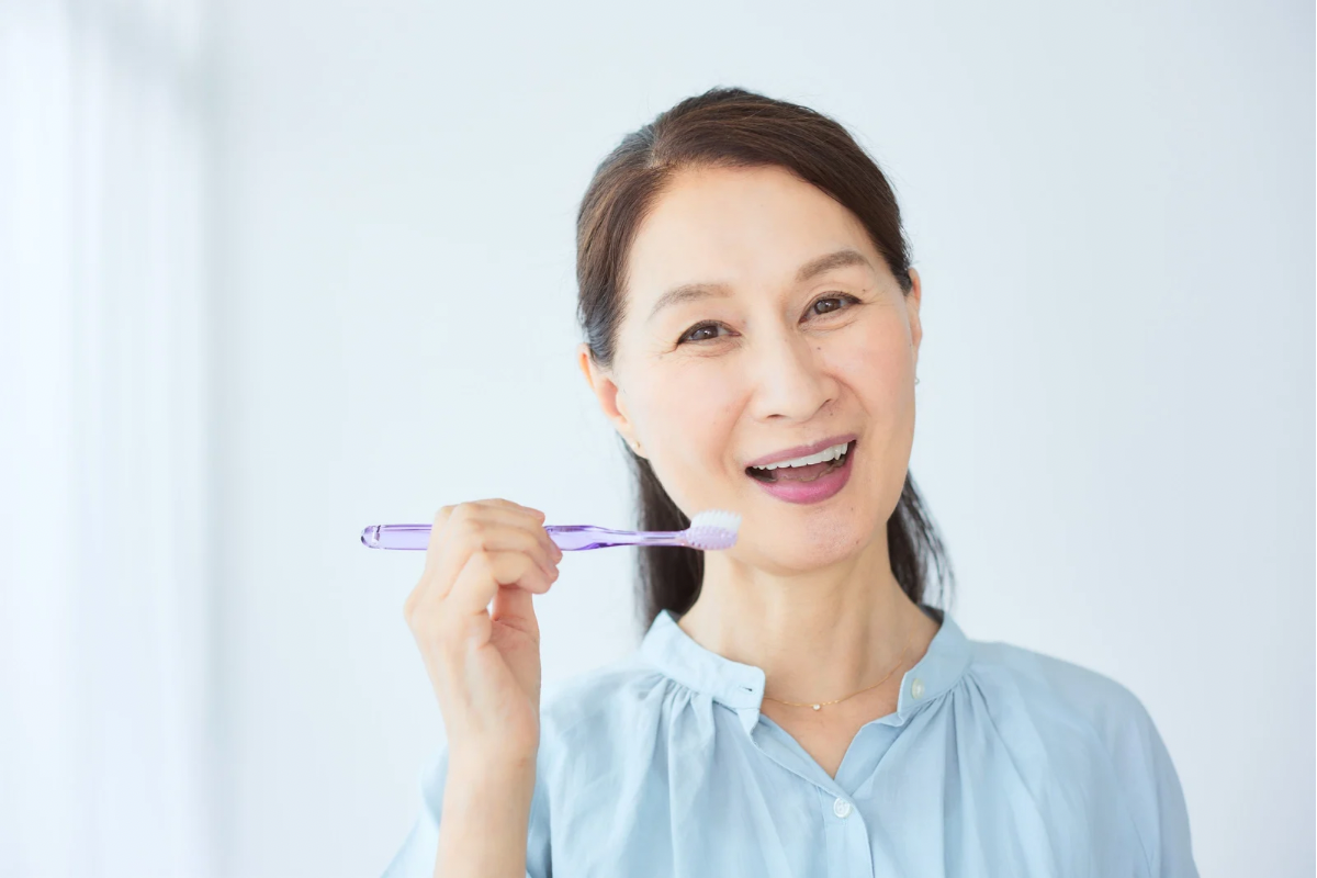 🦷お口の老化はいつから始まる?—加齢による口腔の変化と予防のポイント🦷